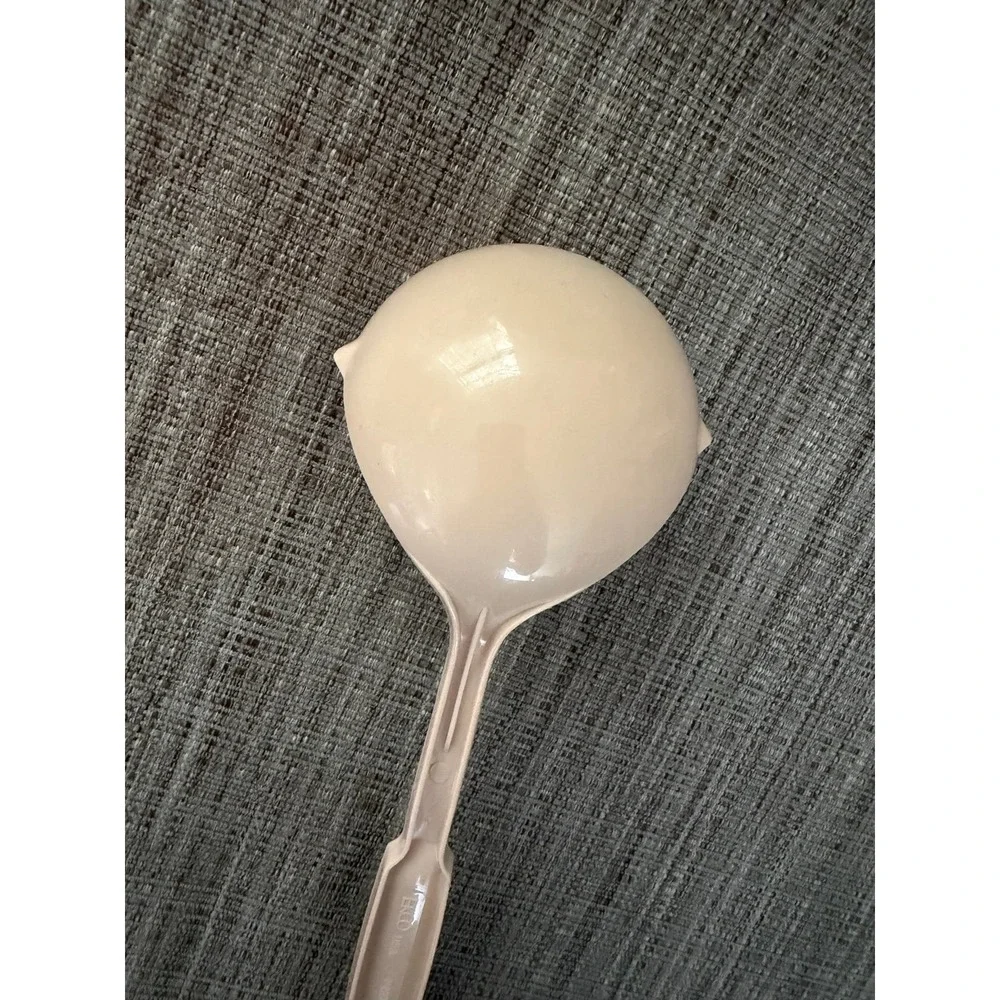 EKCO Vintage Double Spout Pour Ladle Beige Plastic